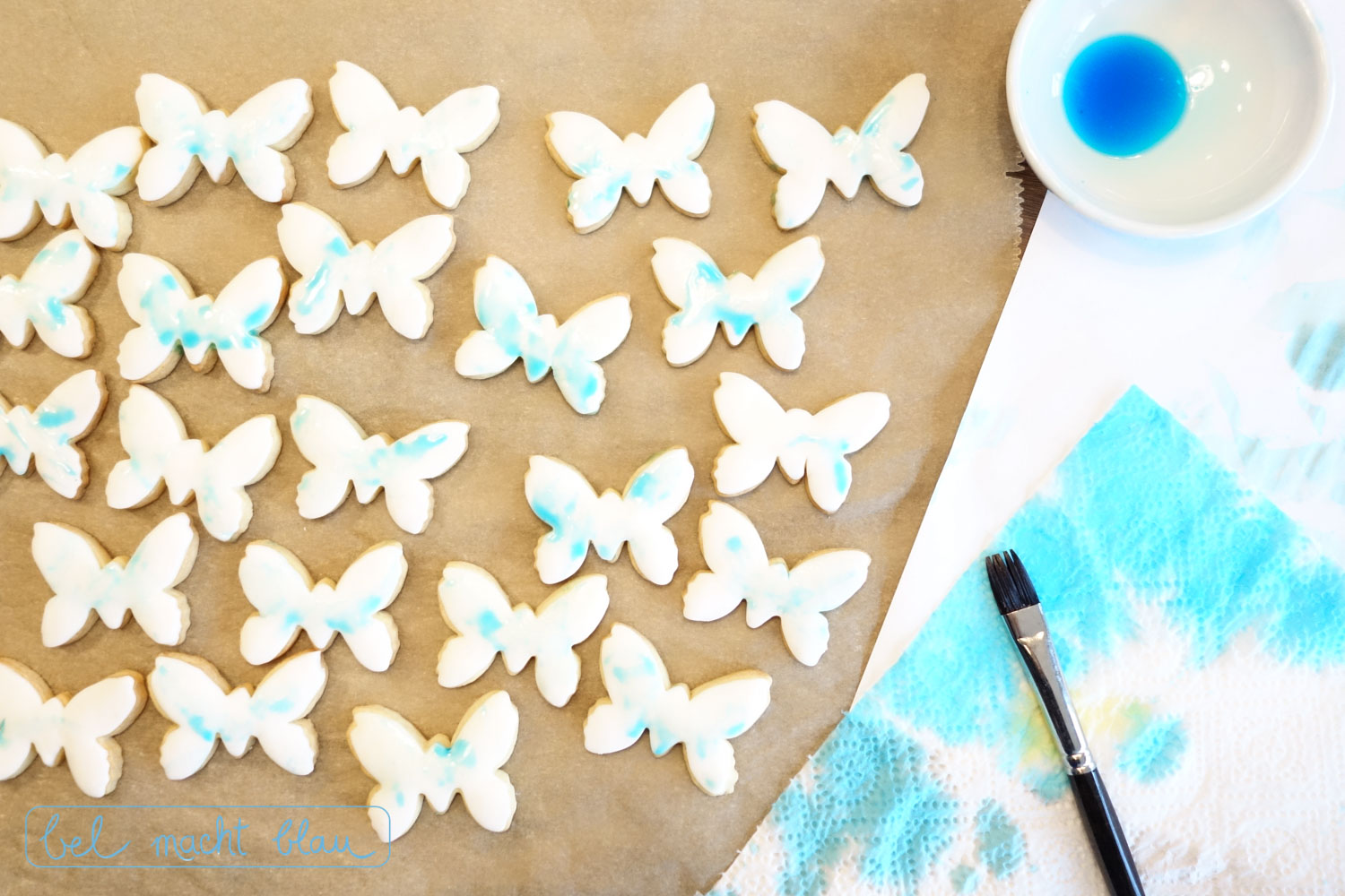 Bemalte Schmetterlingskekse // Kekse verzieren // Backen und Malen mit Kindern // DIY-Idee für Große und Kleine